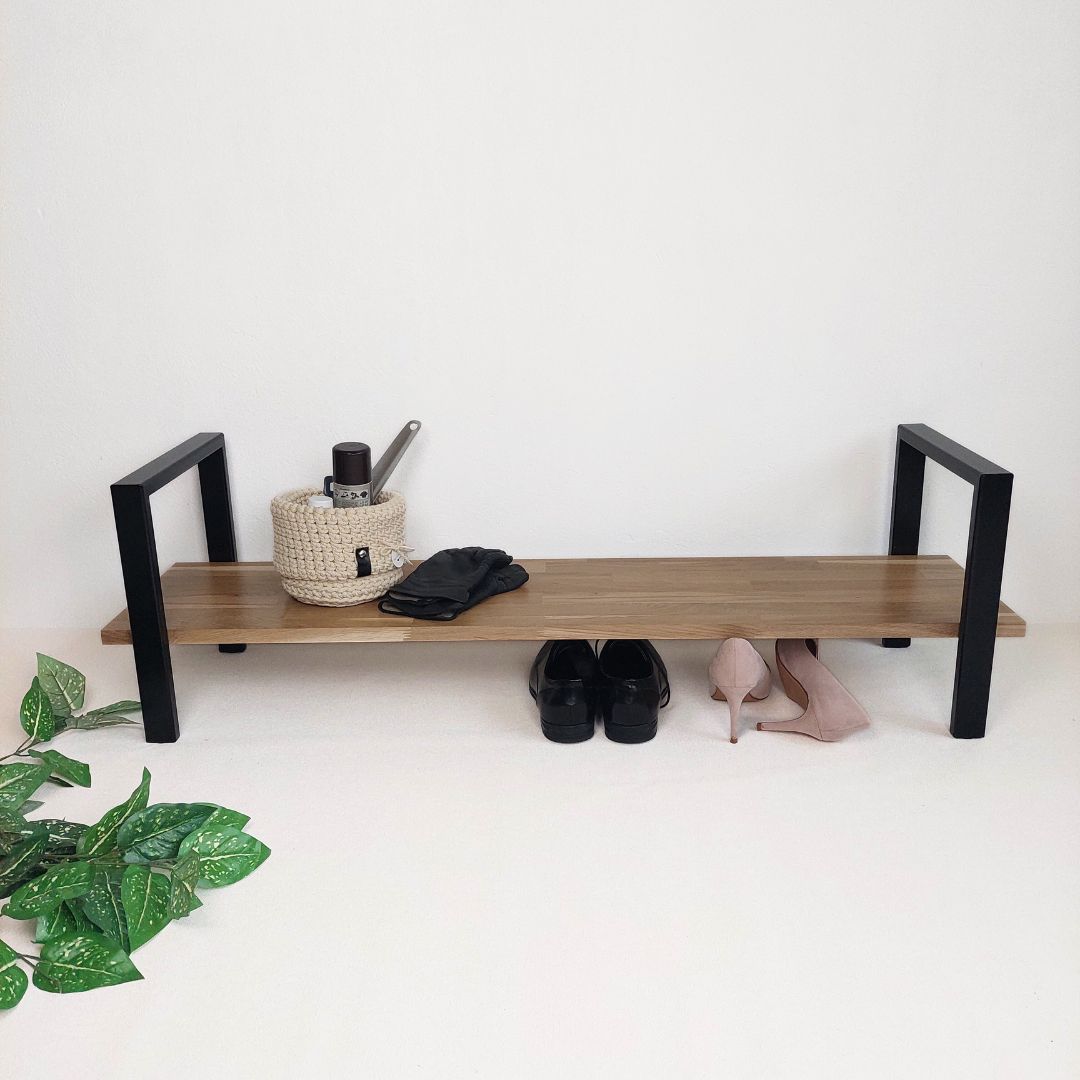 suoliukas prieskambaryje