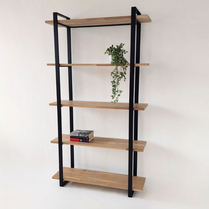 minimalistinė pastatoma lentyna