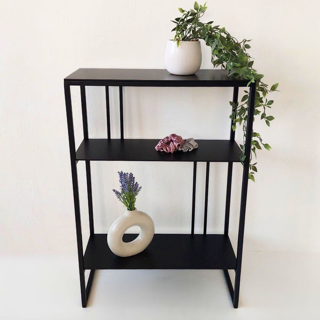 moderni pastatoma lentyna