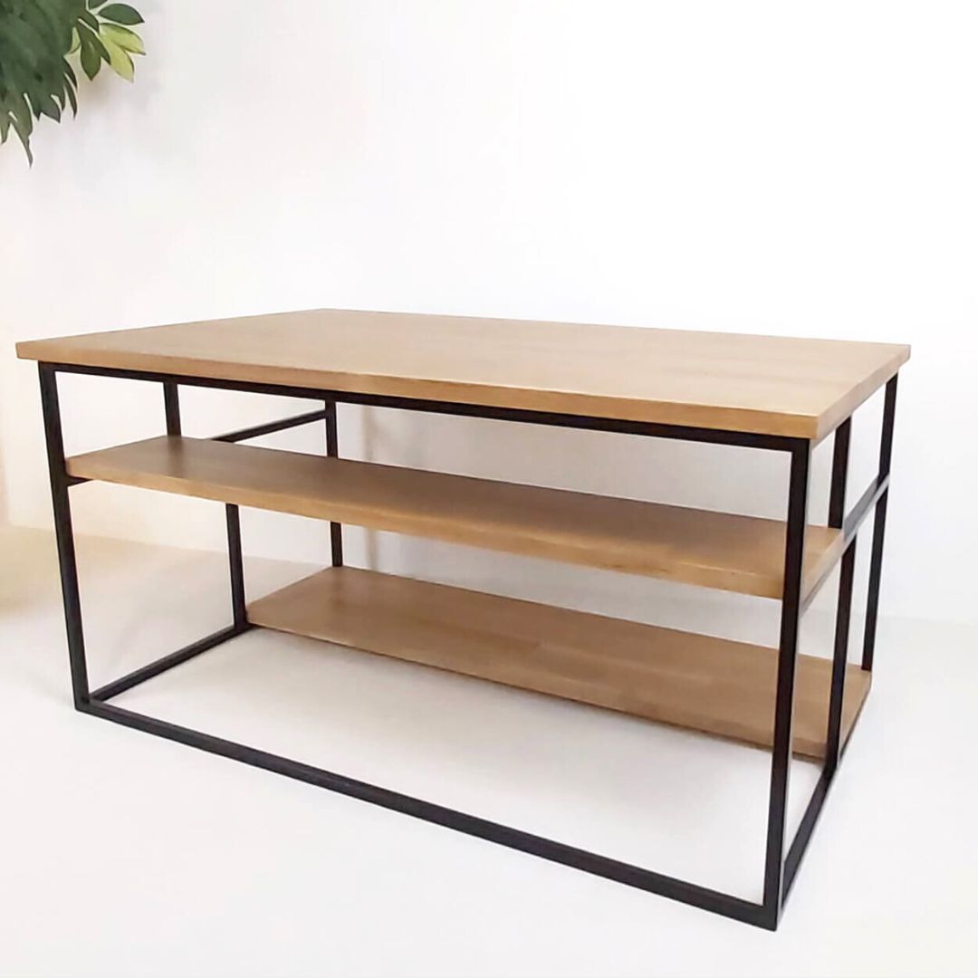 Staliukas STILIUS-1 - Minimalistinio stiliaus staliukas norintiems susikurti stilingą, patogią ir neperkrautą namų erdvę.