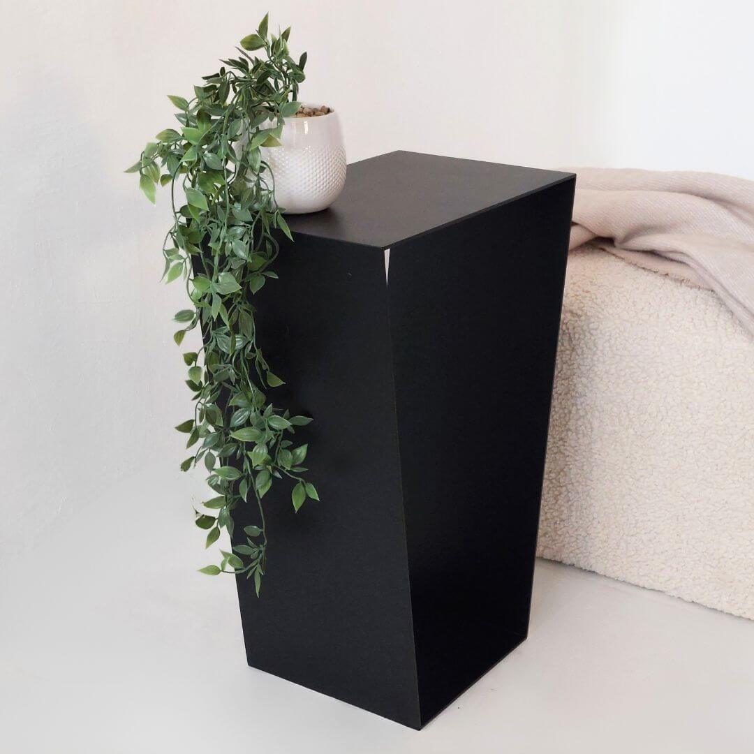 žurnalinis staliukas kavai